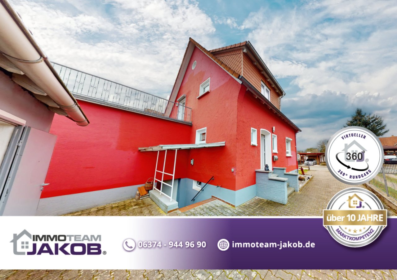 Direkt wohlfühlen - freistehendes Einfamilienhaus mit Garten und Garage 