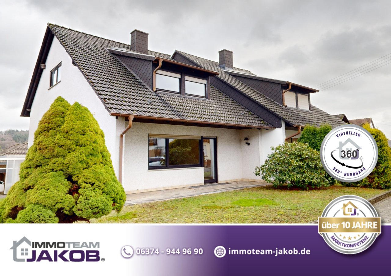 Großzügige Doppelhaushälfte im gepflegten Zustand in Bechhofen 