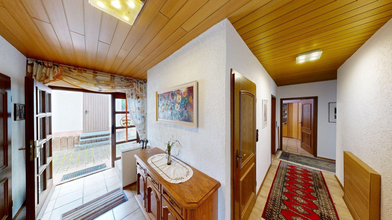 *VERKAUFT* | Einfamilienhaus mit 3 Garagen & Garten in idyllischer Waldrandlage