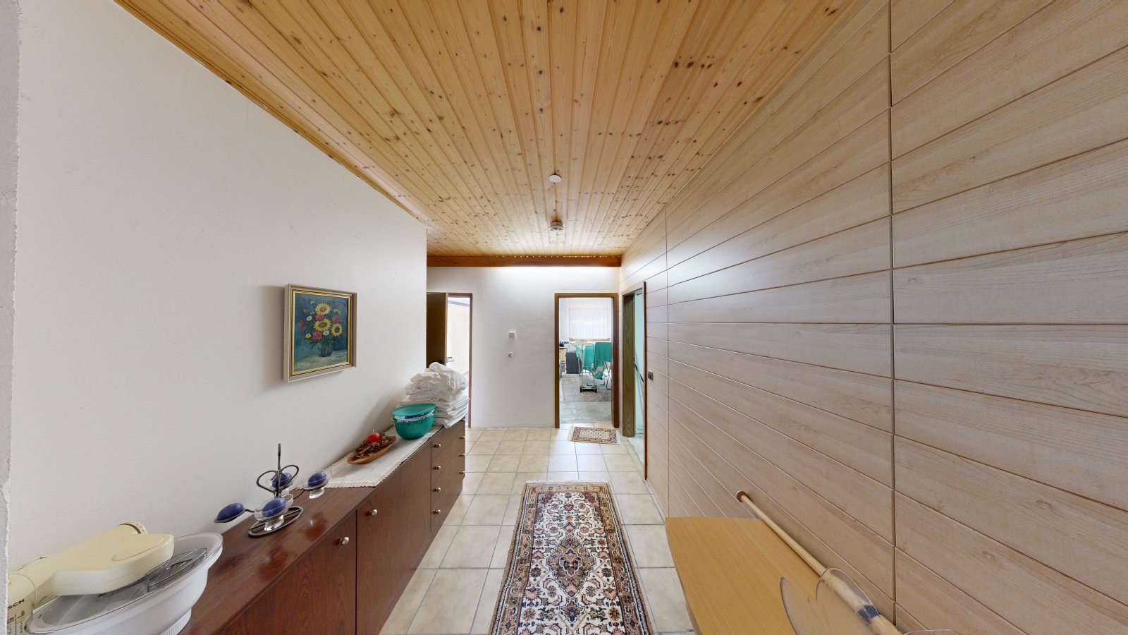 *VERKAUFT* | Einfamilienhaus mit 3 Garagen & Garten in idyllischer Waldrandlage