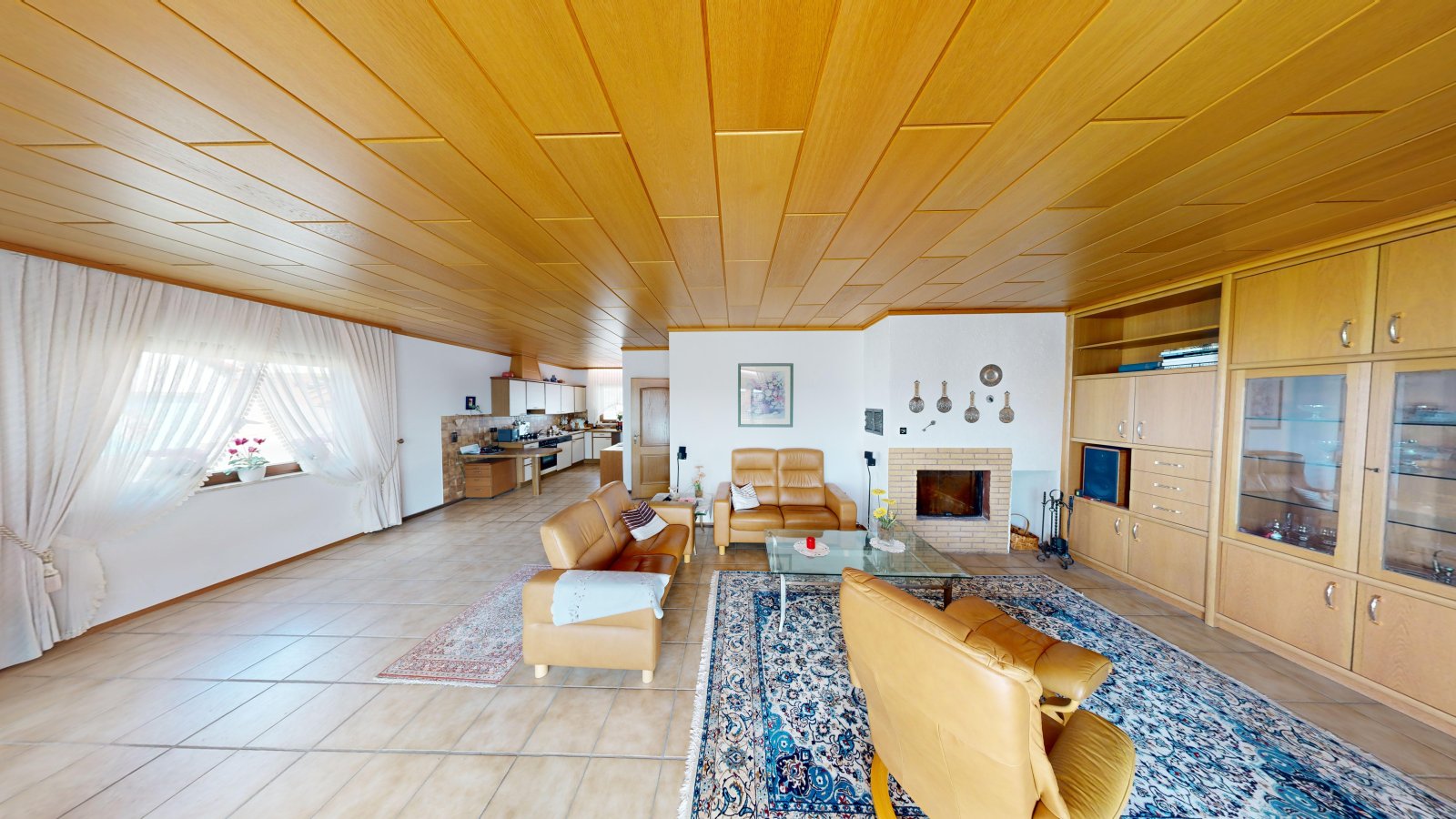 *VERKAUFT* | Einfamilienhaus mit 3 Garagen & Garten in idyllischer Waldrandlage