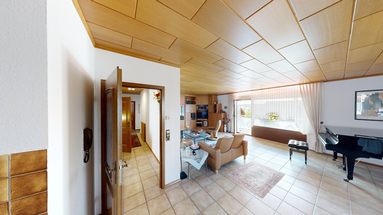 *VERKAUFT* | Einfamilienhaus mit 3 Garagen & Garten in idyllischer Waldrandlage