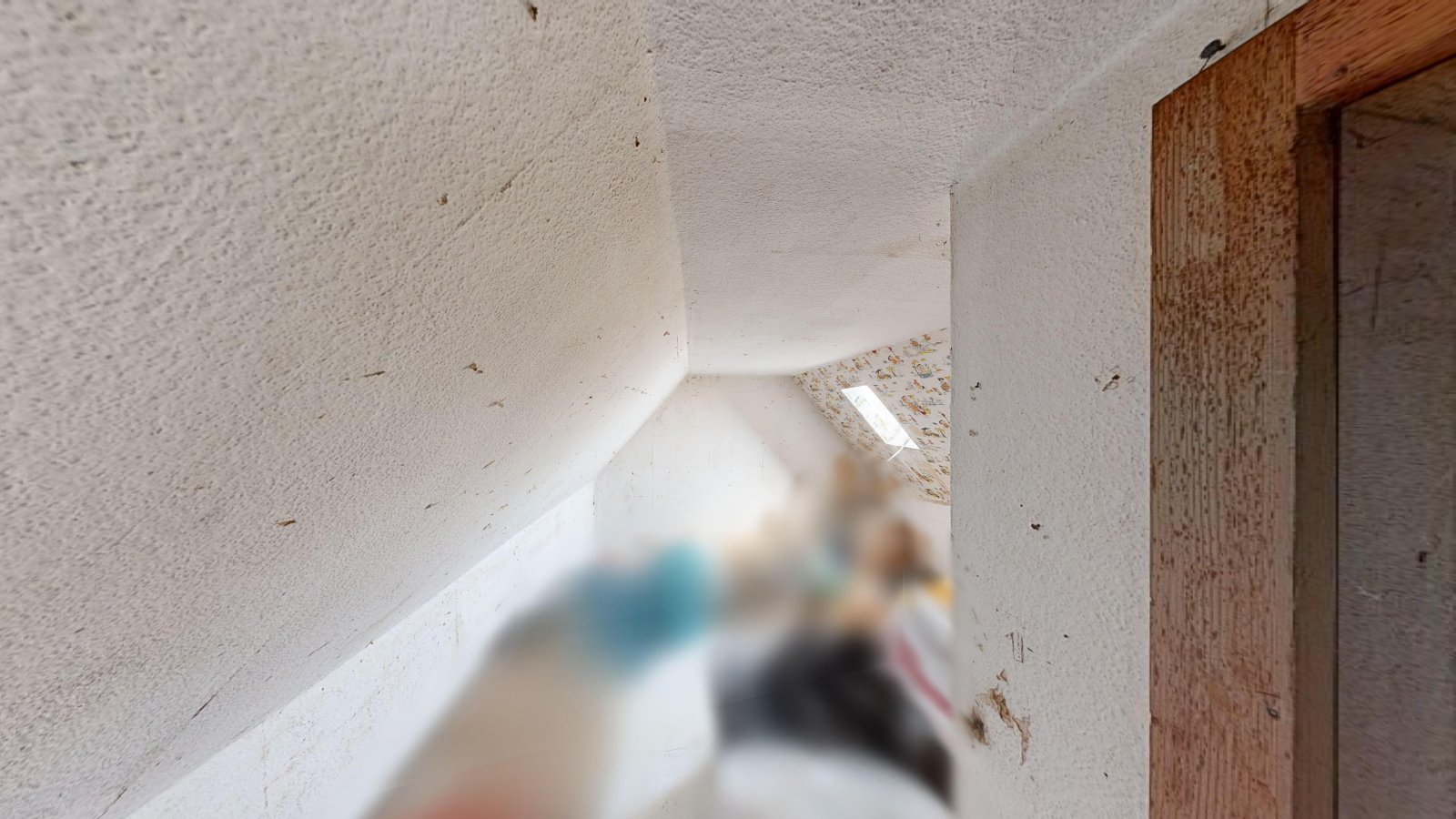 *VERKAUFT* | Einfamilienhaus mit Einliegerwohnung, 3 Garagen & Garten in attraktiver Wohnlage