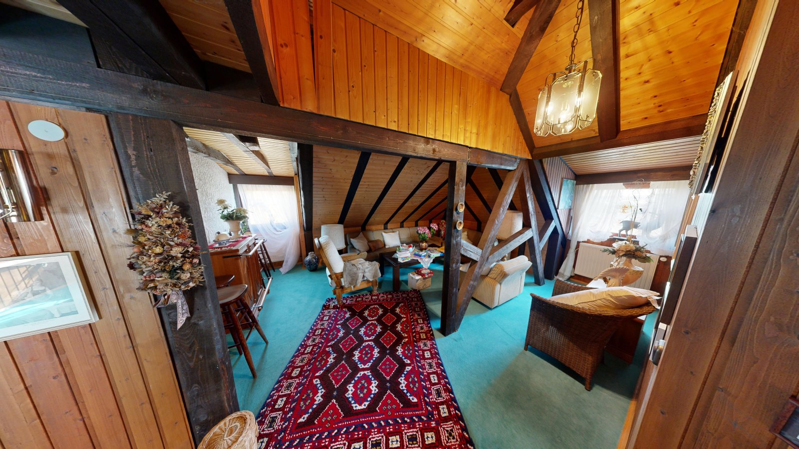 *VERKAUFT* | Einfamilienhaus im romantischen Landhausstil mit großem Garten, Schwimmhalle und Garage