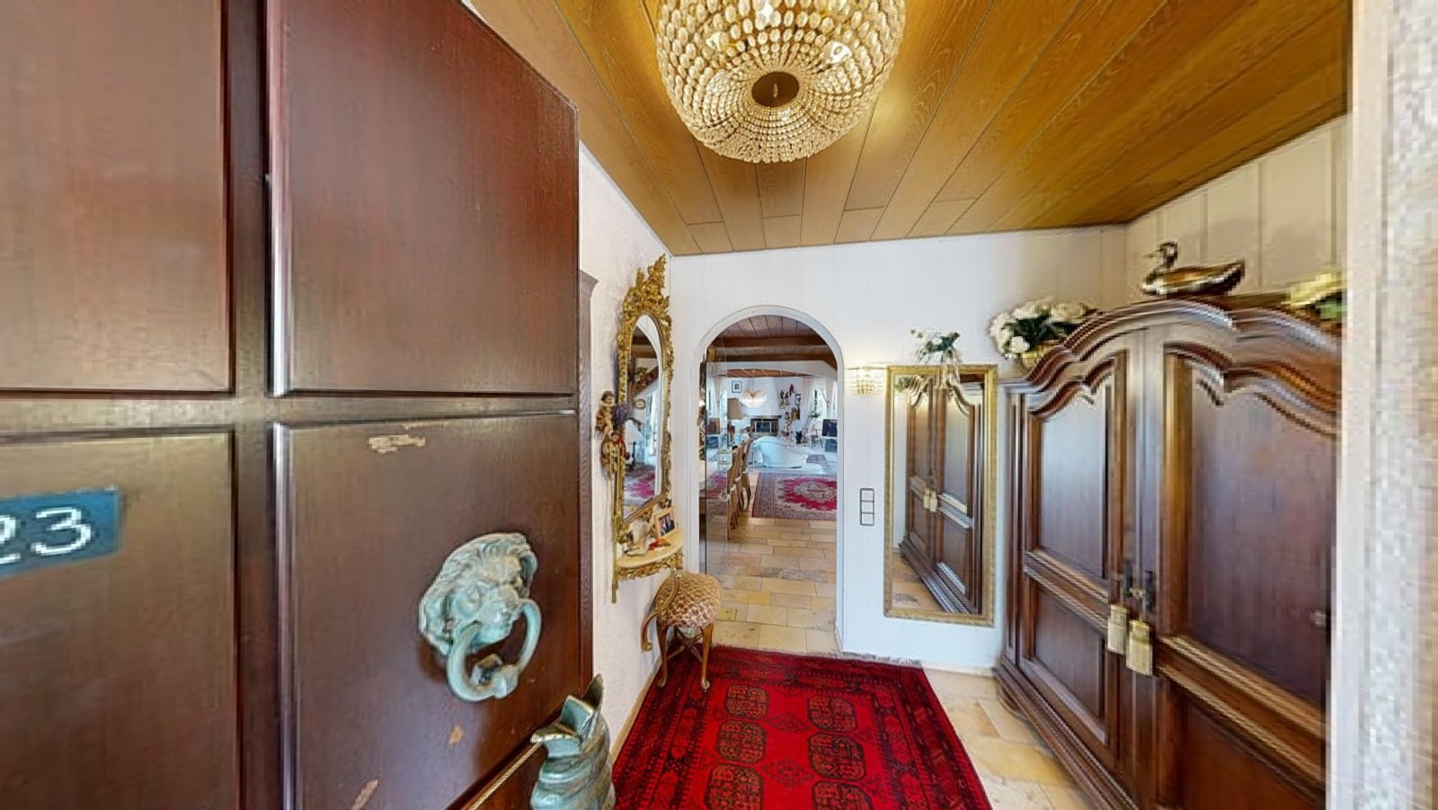 *VERKAUFT* | Einfamilienhaus im romantischen Landhausstil mit großem Garten, Schwimmhalle und Garage