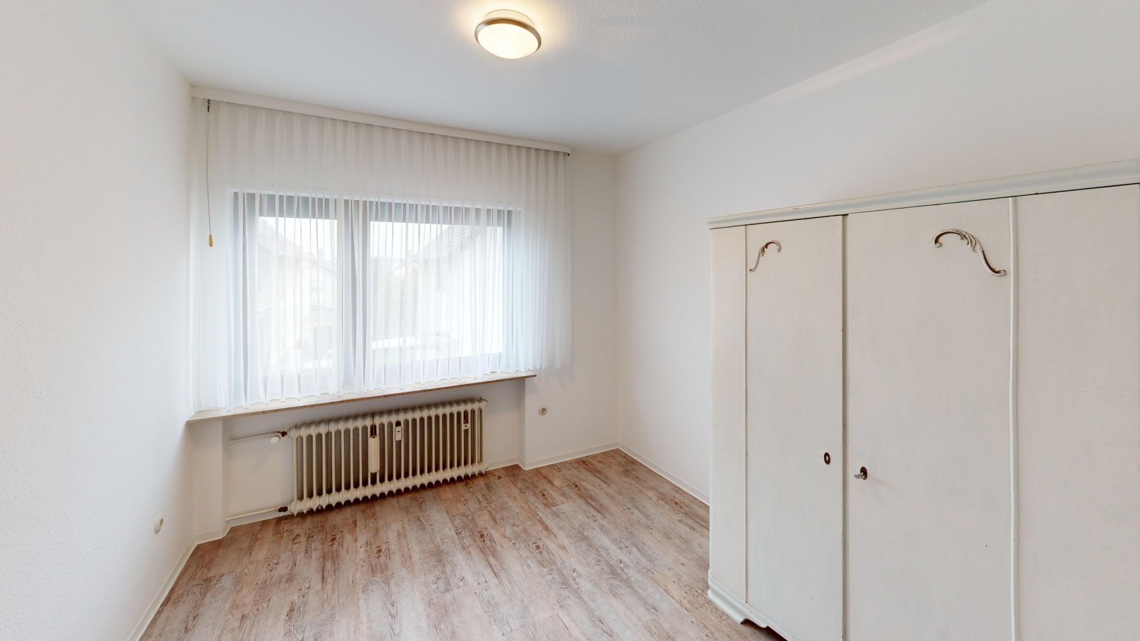 *VERKAUFT* | Von Kapitalanlage bis Mehrgenerationenhaus | Zweifamilienhaus mit großem Garten & Garage