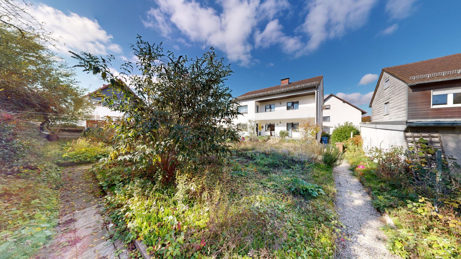 *VERKAUFT* | Von Kapitalanlage bis Mehrgenerationenhaus | Zweifamilienhaus mit großem Garten & Garage