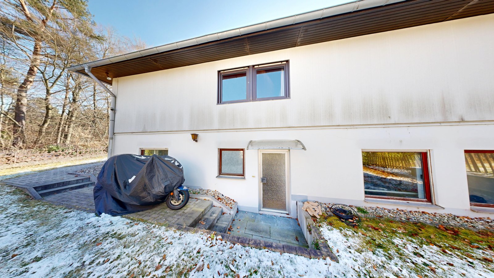 *VERKAUFT* | Erbpacht am Waldrand | Einfamilienhaus mit Einliegerwohnung, Garten & Garage