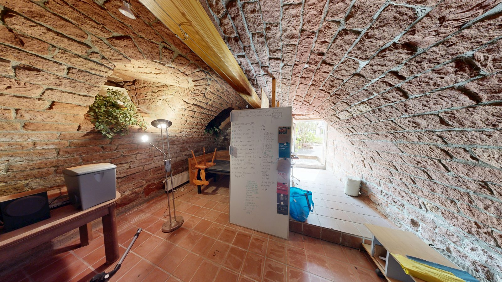 *Reserviert* |Mehrfamilienkomplex mit Gewerbefläche und 5 Wohnungen in gut frequentierter Lage