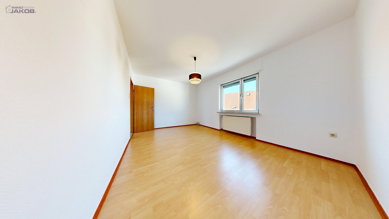 Ein-/Zweifamilienhaus mit Garage und Stellplatz in Miesenbach