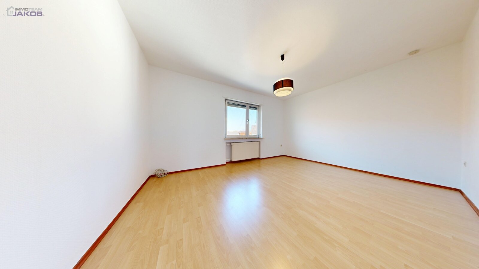 Ein-/Zweifamilienhaus mit Garage und Stellplatz in Miesenbach