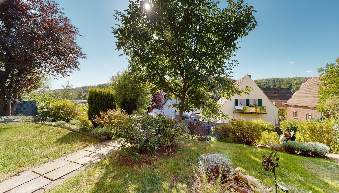 Platz zum Leben | Einfamilienhaus mit Garten, Kaminofen & großzügigem Balkon