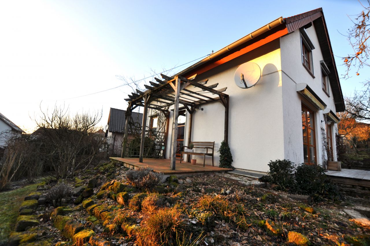 Freistehendes Einfamilienhaus im Landhausstil 