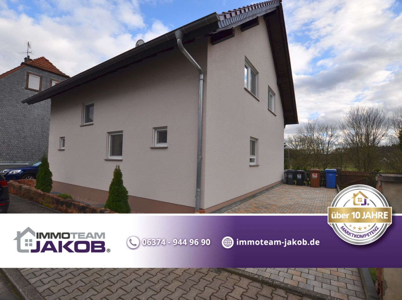 Einfamilienhaus mit hochwertiger Ausstattung, Garten, Terrasse & Garage 