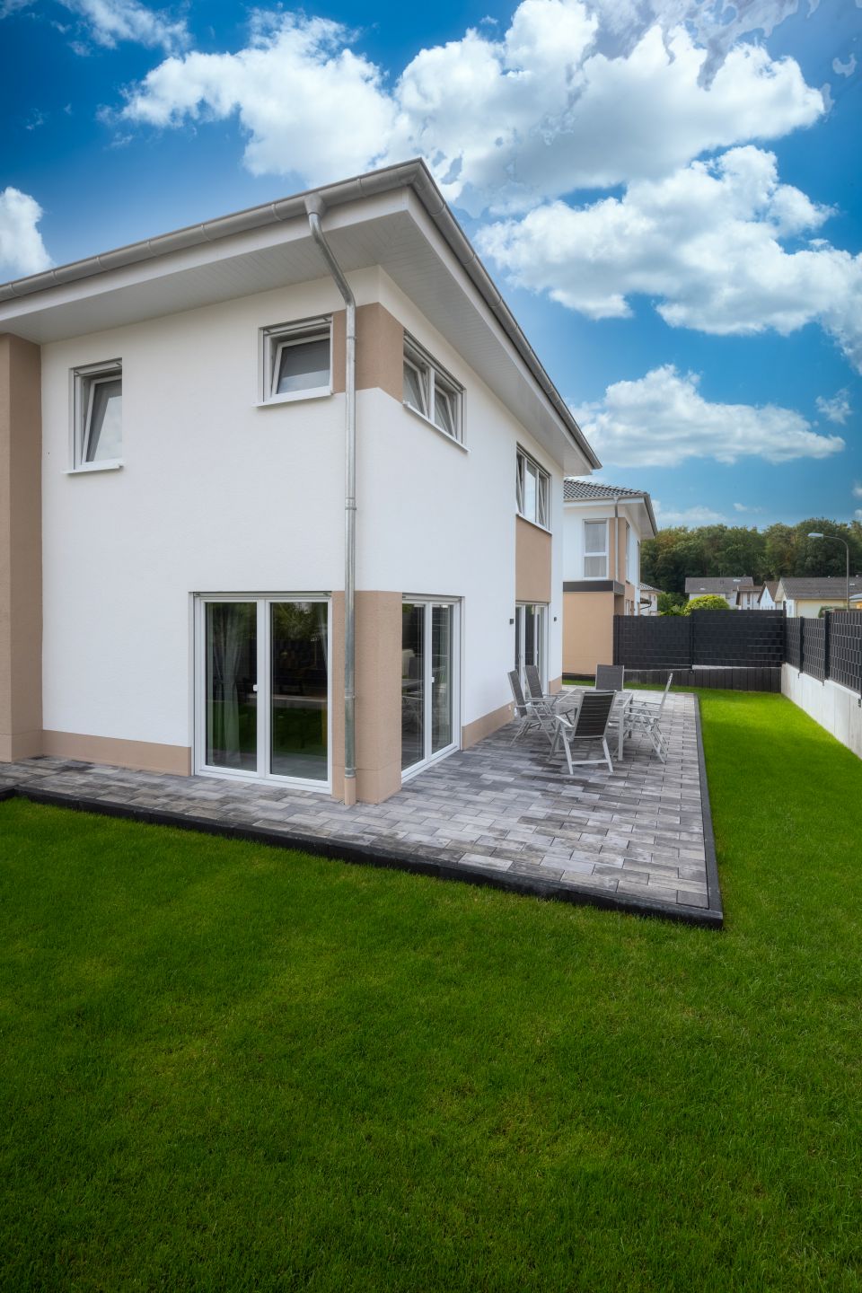 - garden/terrace - garden/terrace