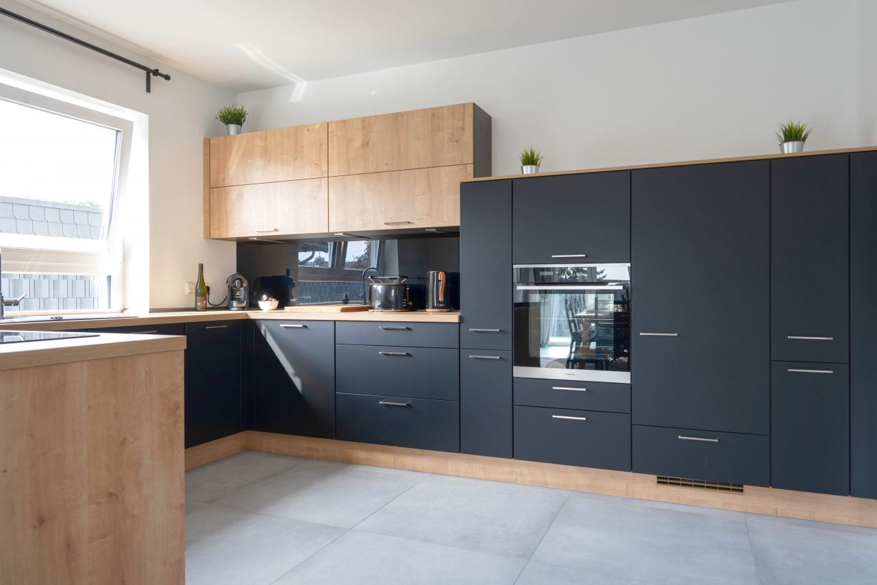 - kitchen - kitchen