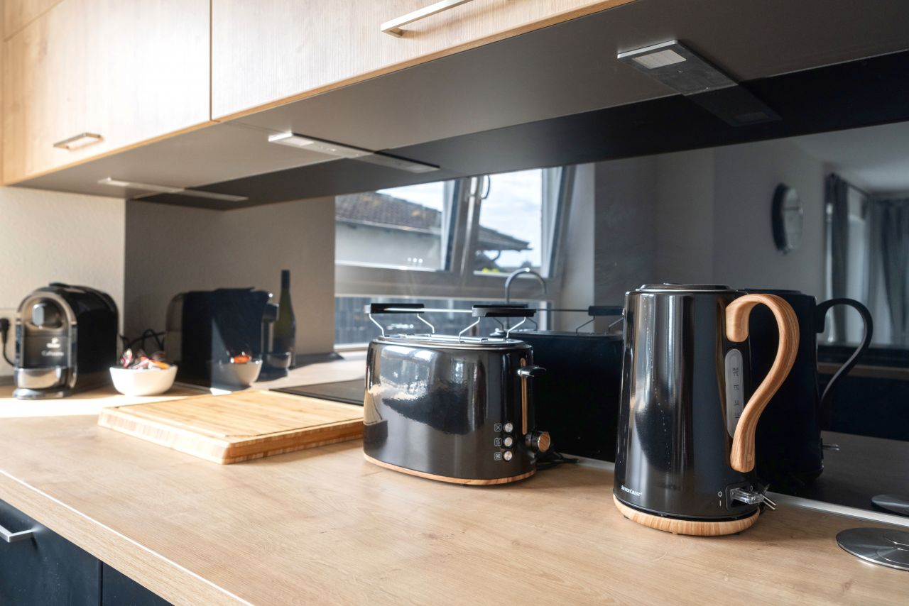 - kitchen - kitchen