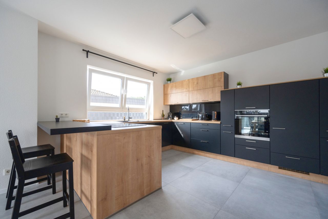 - kitchen - kitchen