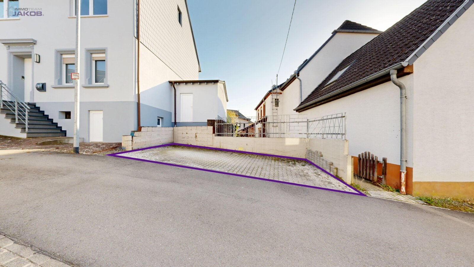 Außenbereich - Stellplatz (gegenüberliegend)