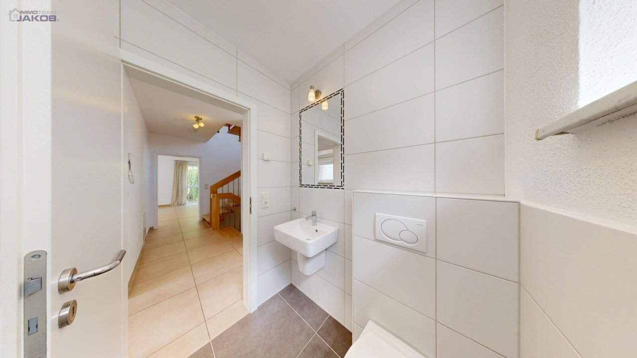 Gäste-WC - EG