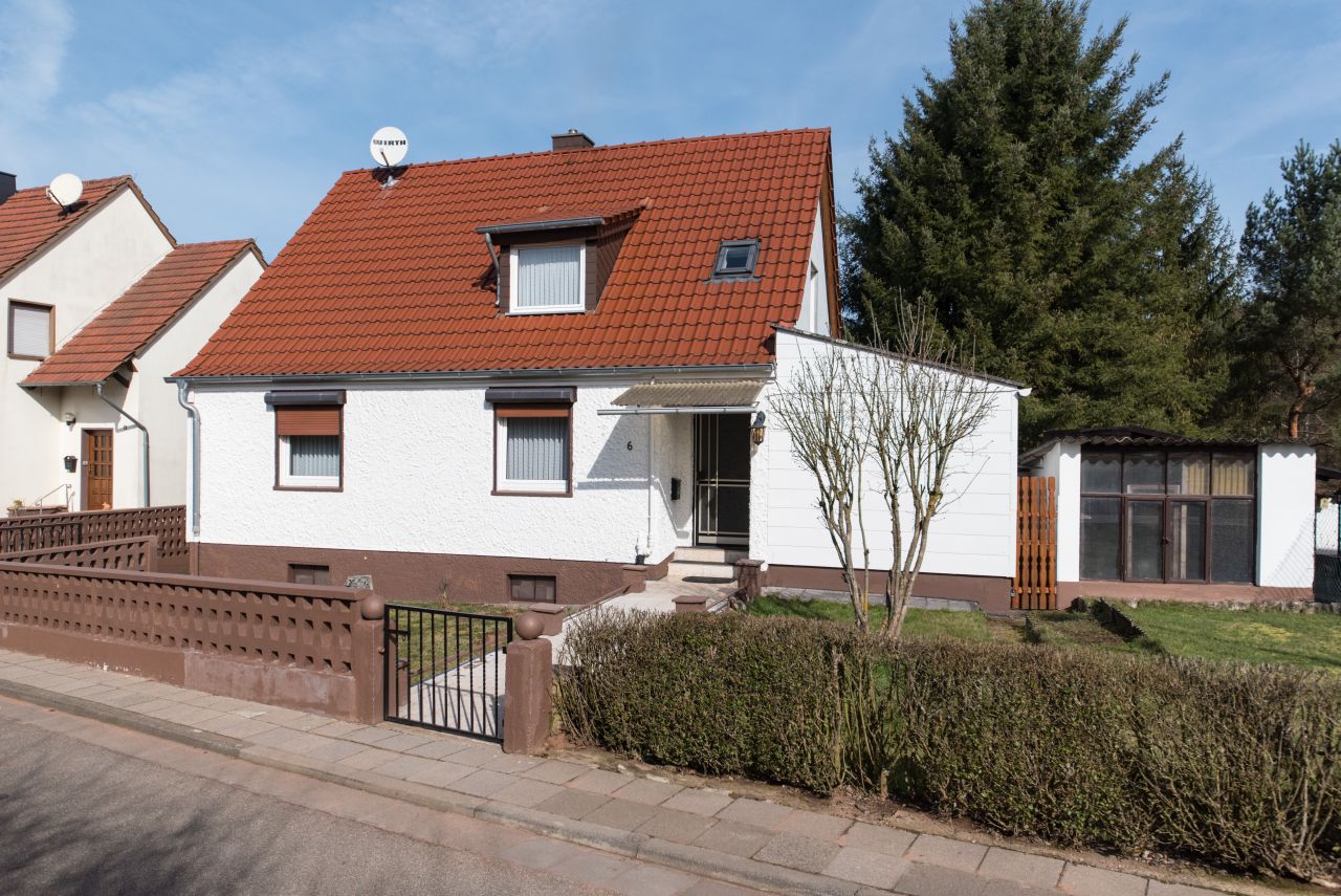 Freistehendes Einfamilienhaus unmittelbar am Seewog! 