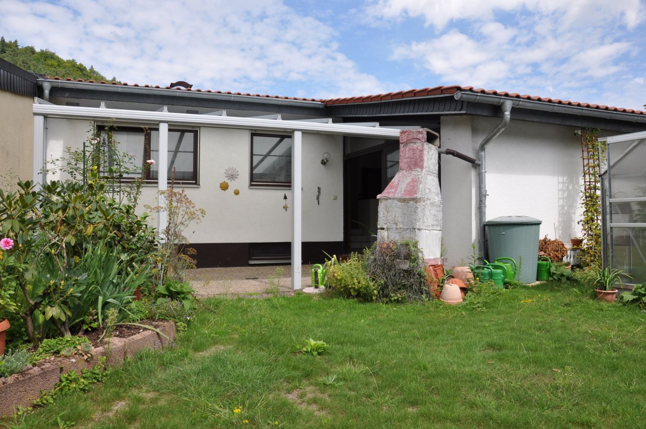  Helles Reihenhaus mit Burgblick in Hohenecken 