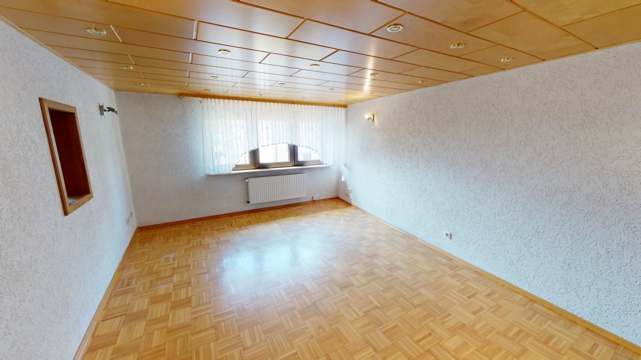 Wohn-/ Esszimmer