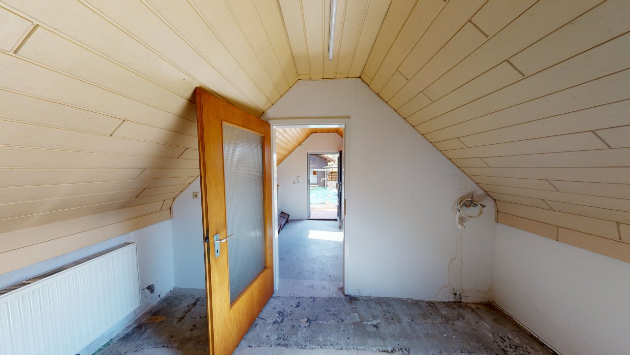 Abstellräume über der Garage
