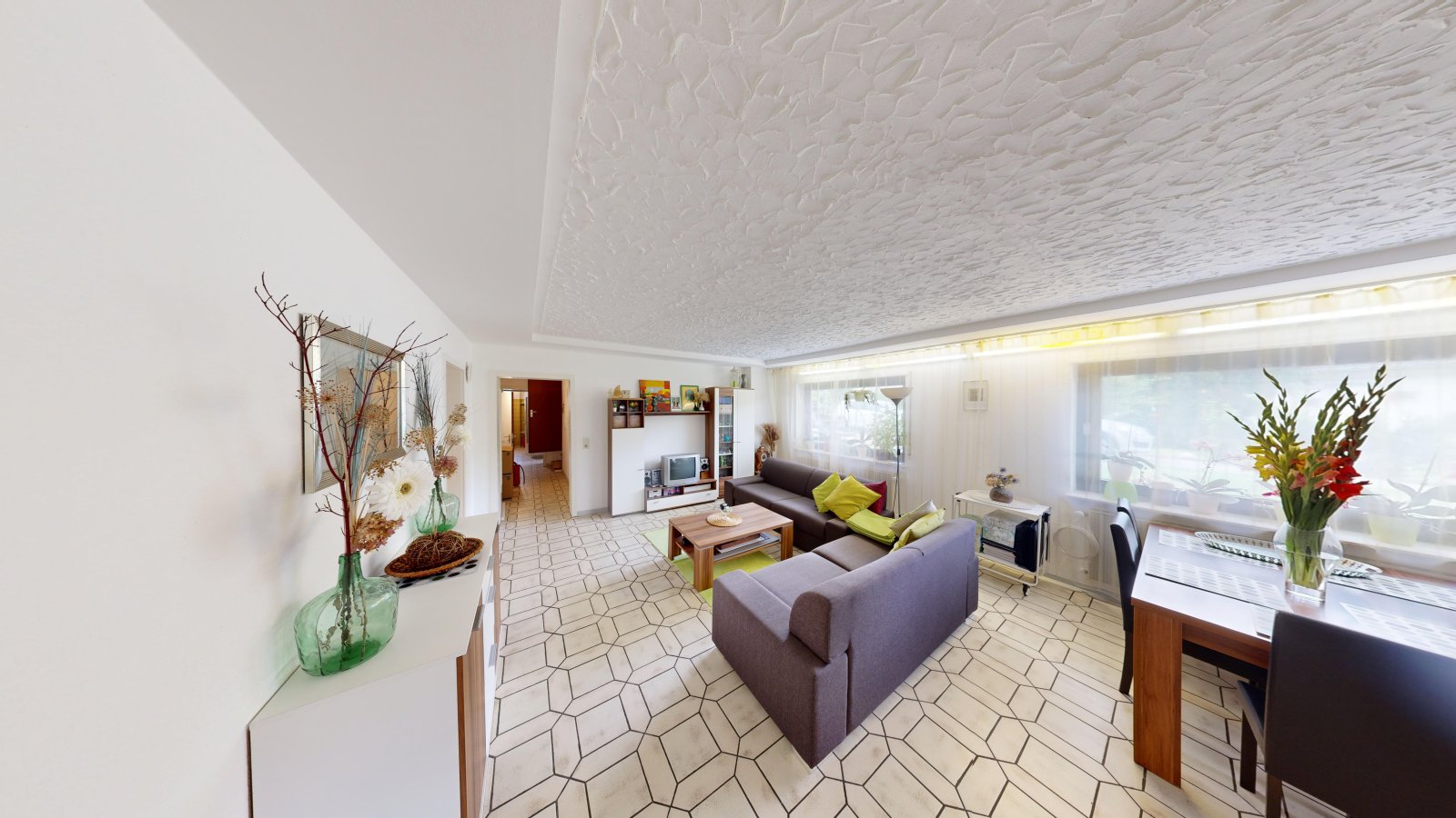 Wohnzimmer | Einliegerwohnung (links) Wohnzimmer | Einliegerwohnung (links)