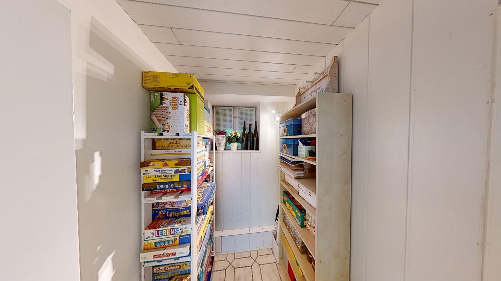 Abstellraum | Einliegerwohnung (links) Abstellraum | Einliegerwohnung (links)