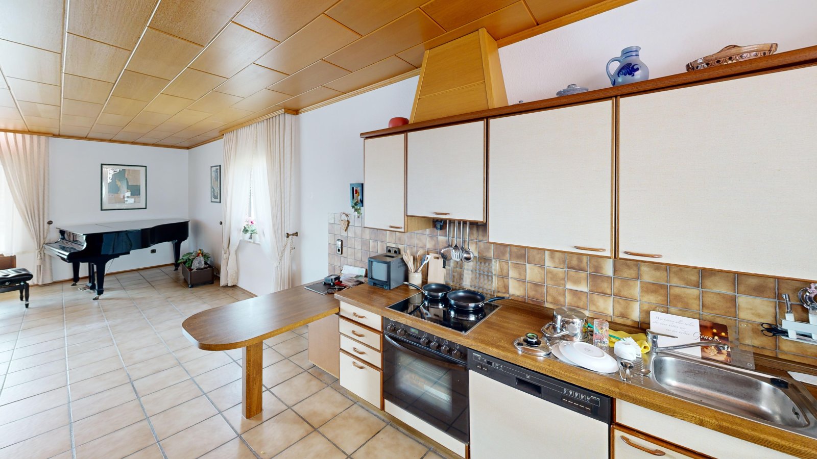 Wohn-/ Esszimmer / Küche EG Wohn-/ Esszimmer / Küche EG