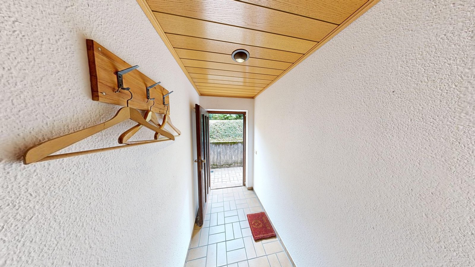 Flur Keller mit Zugang Außentreppe Flur Keller mit Zugang Außentreppe
