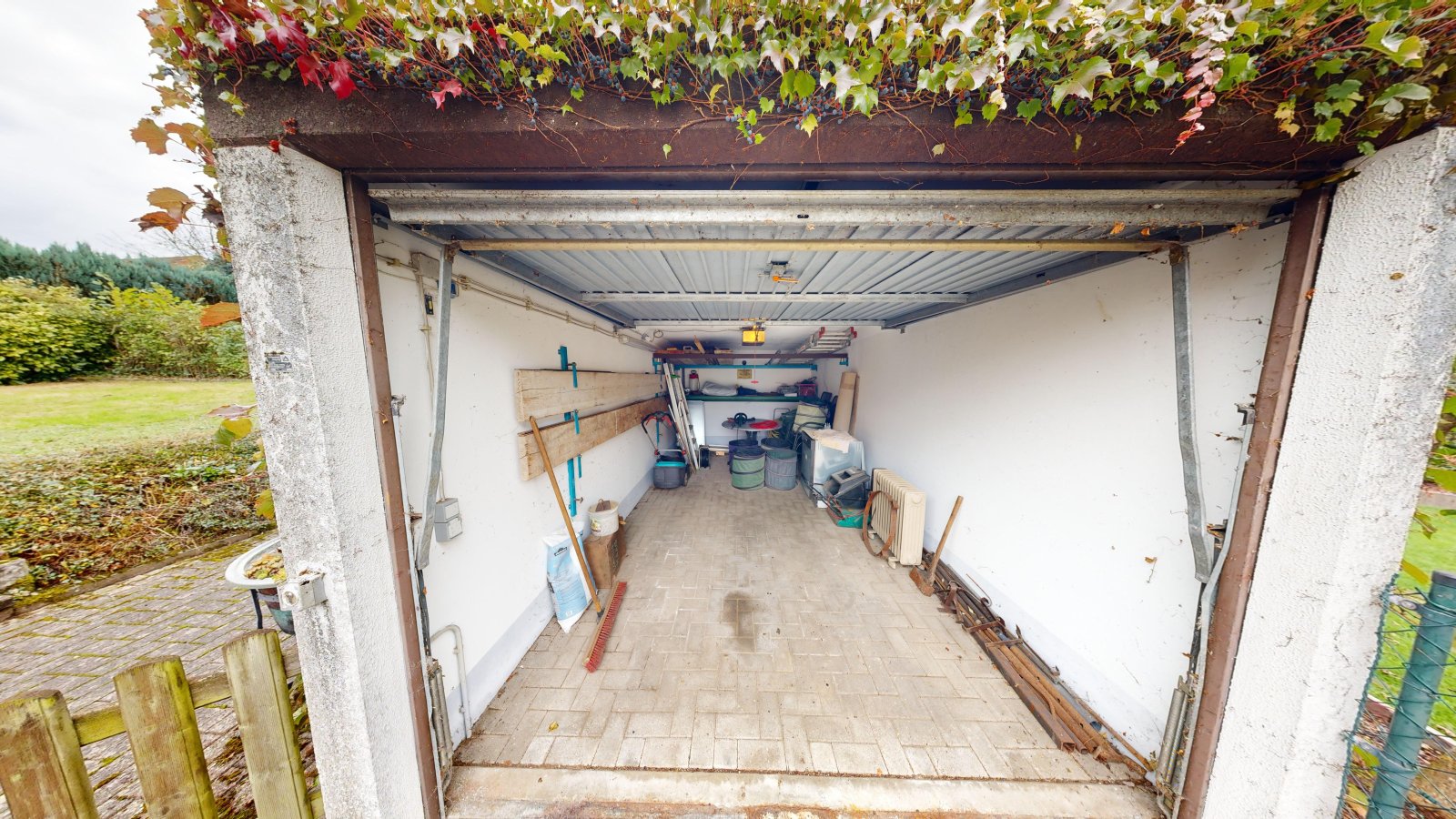 Garage Garage
