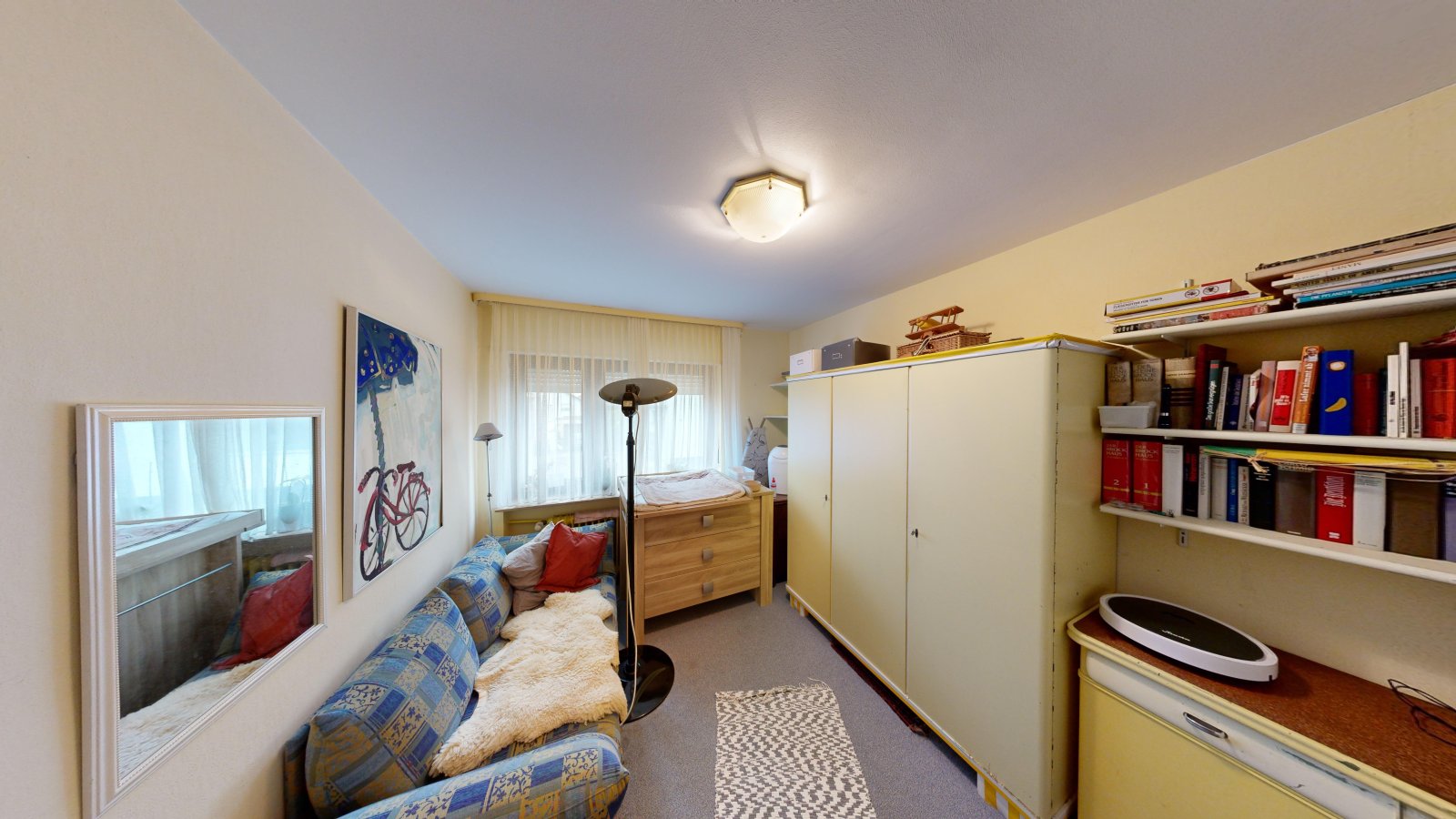 *SOLD*From capital investment to multi-generation house | two-family house with large garden & garage