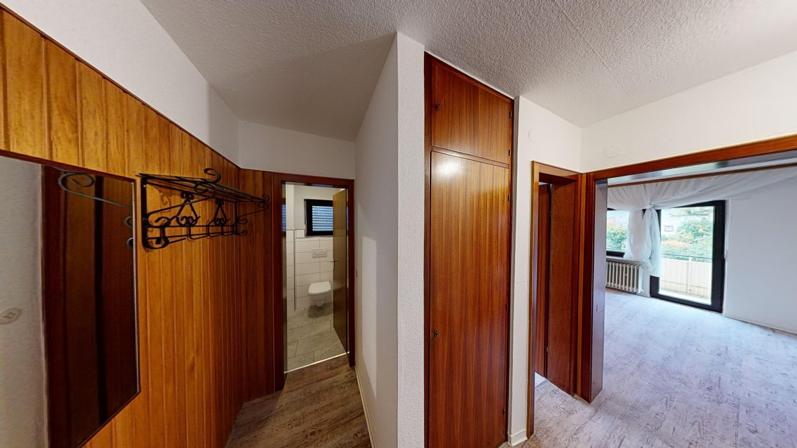 *SOLD*From capital investment to multi-generation house | two-family house with large garden & garage