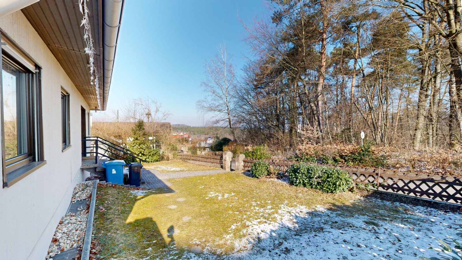 *SOLD*| Leasehold on the edge of the forest | detached house with granny apt., garden & garage