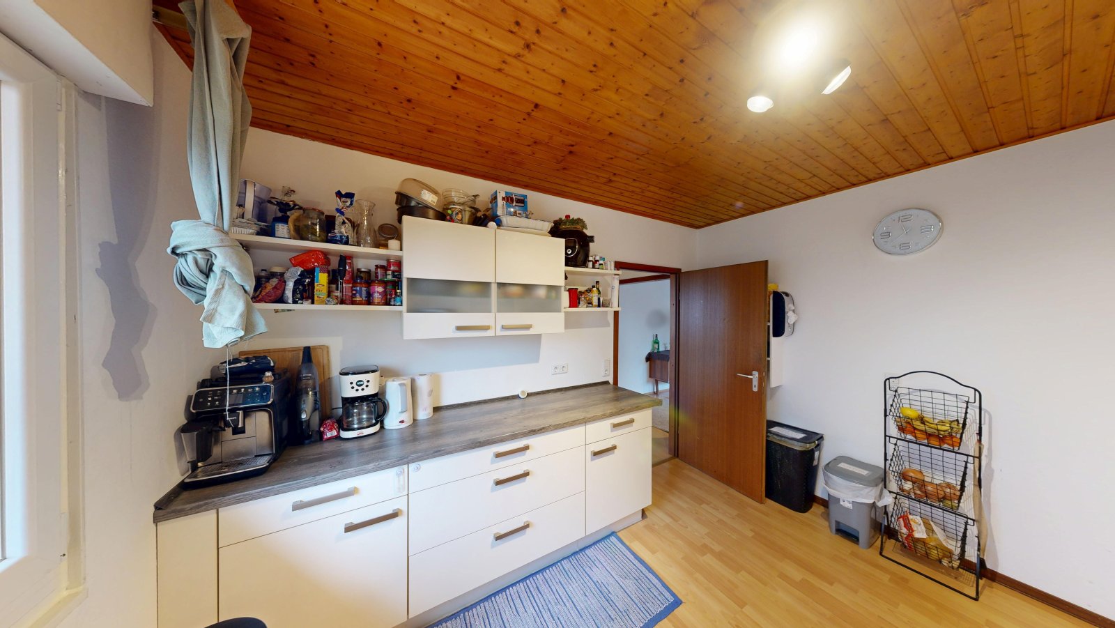 *SOLD*| Leasehold on the edge of the forest | detached house with granny apt., garden & garage