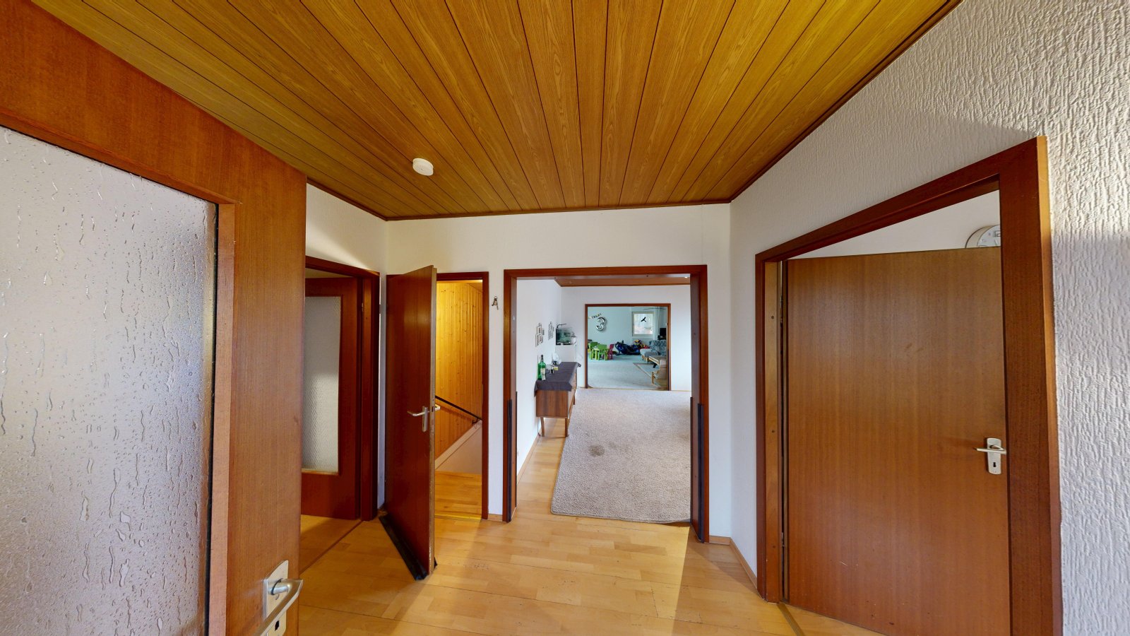 *SOLD*| Leasehold on the edge of the forest | detached house with granny apt., garden & garage