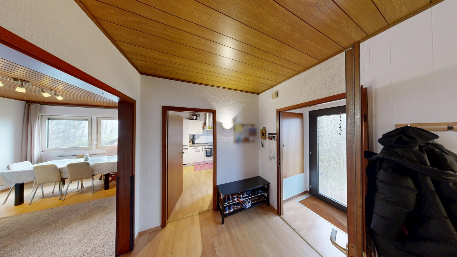 *SOLD*| Leasehold on the edge of the forest | detached house with granny apt., garden & garage