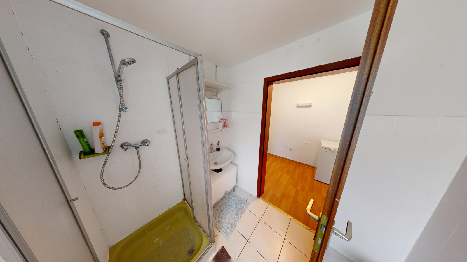 *SOLD*| Leasehold on the edge of the forest | detached house with granny apt., garden & garage