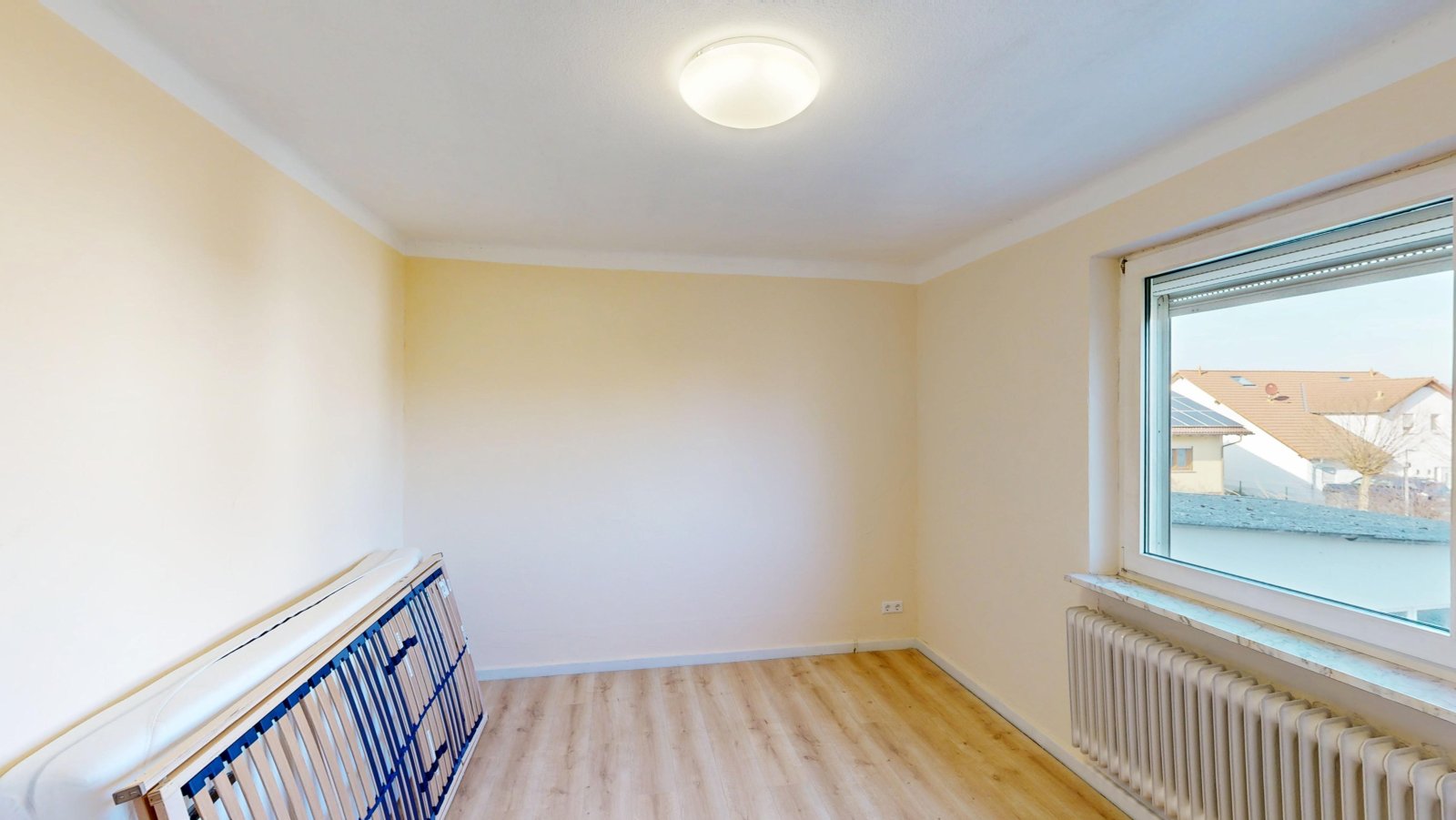 *SOLD* Family-friendly residential area | detached house with garden & garage