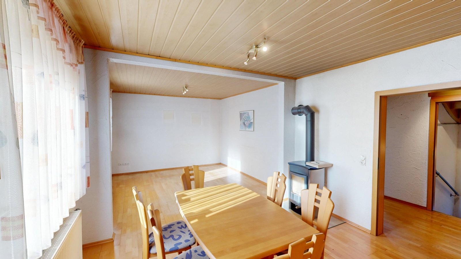 *SOLD* Family-friendly residential area | detached house with garden & garage