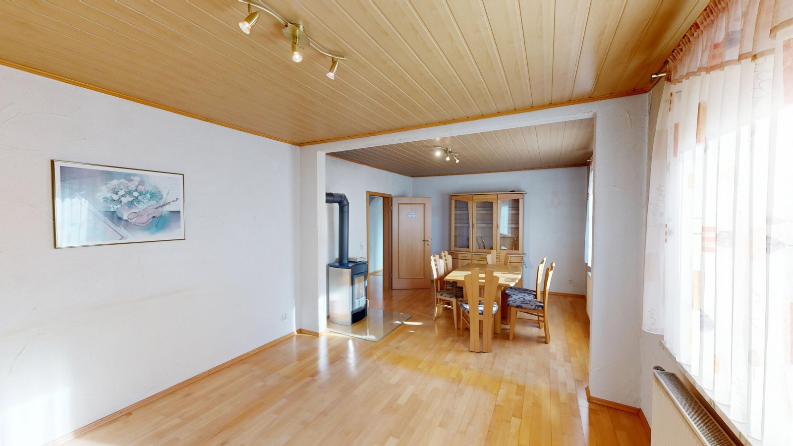 *SOLD* Family-friendly residential area | detached house with garden & garage