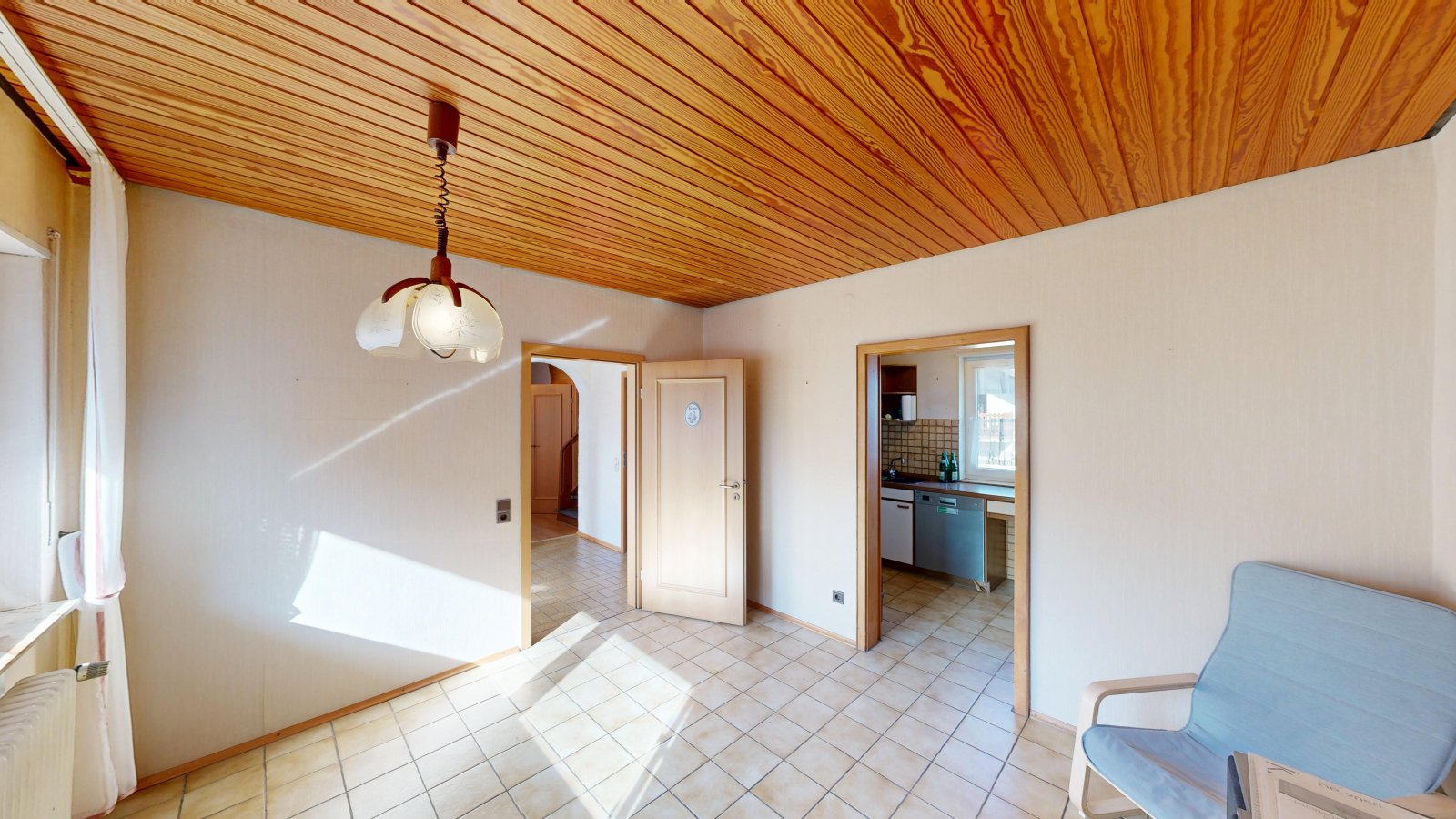 *SOLD* Family-friendly residential area | detached house with garden & garage