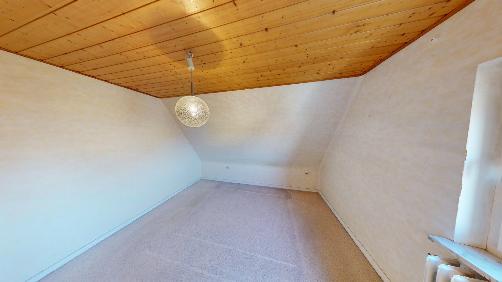 *SOLD* Family-friendly residential area | detached house with garden & garage