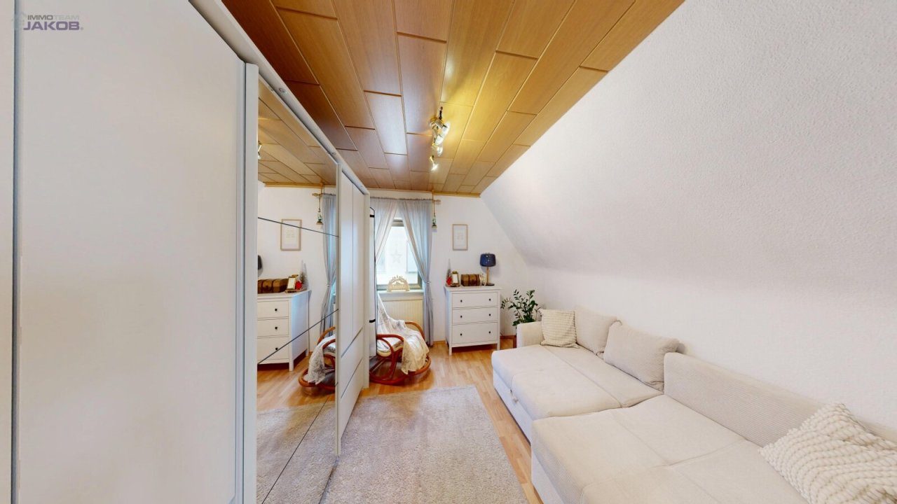 Wohn- /Esszimmer - DG