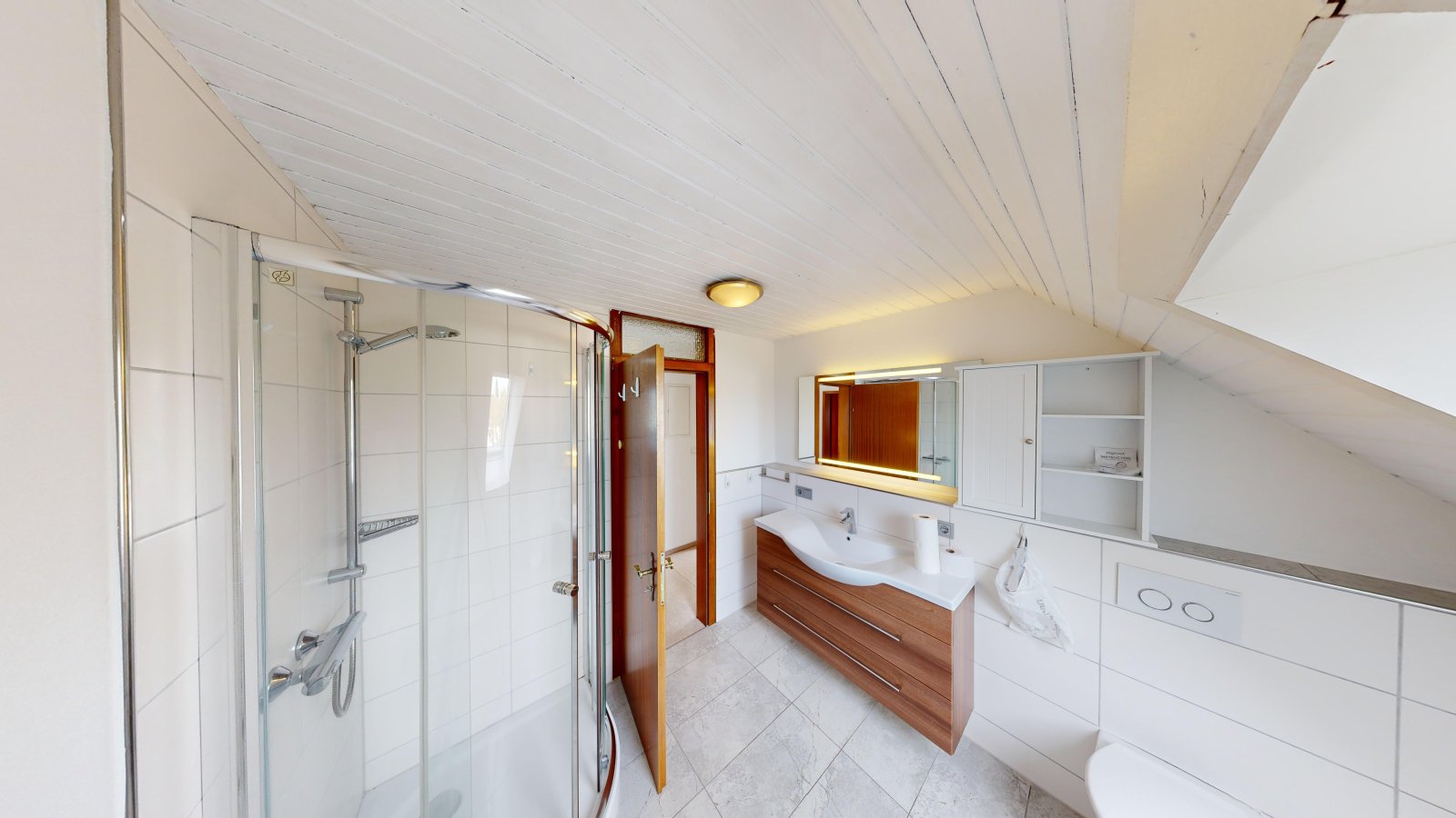 bathroom | upper floor bathroom | upper floor