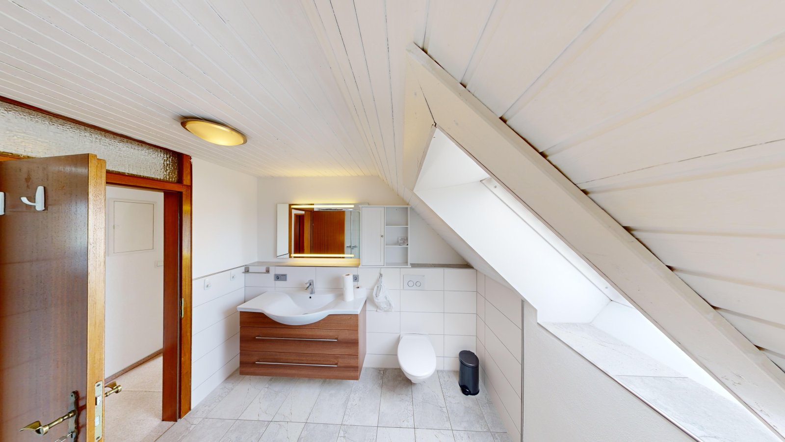 bathroom | upper floor bathroom | upper floor