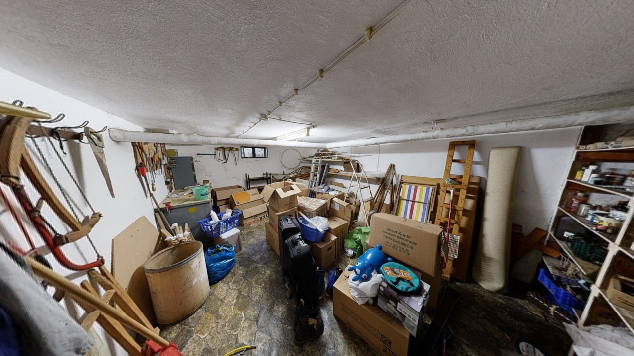 Cellar | basement Cellar | basement
