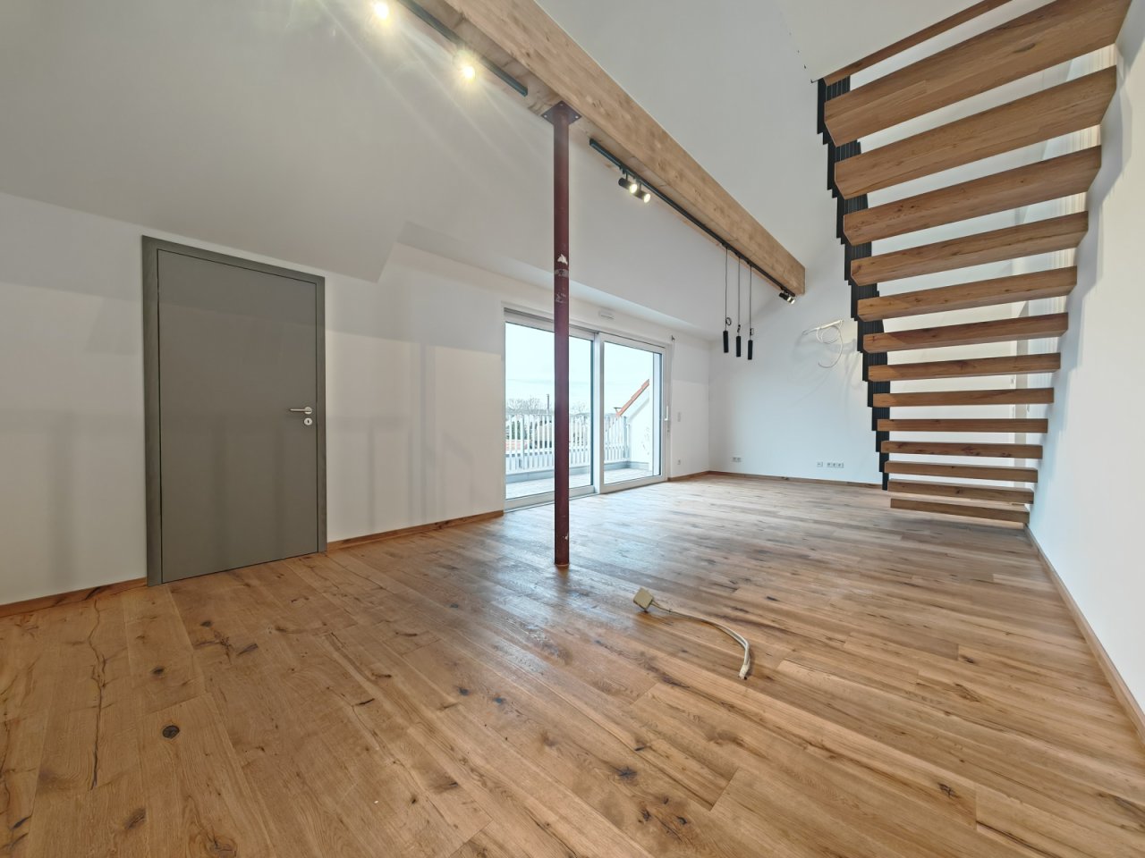 living-/diningroom/kitchen living-/diningroom/kitchen